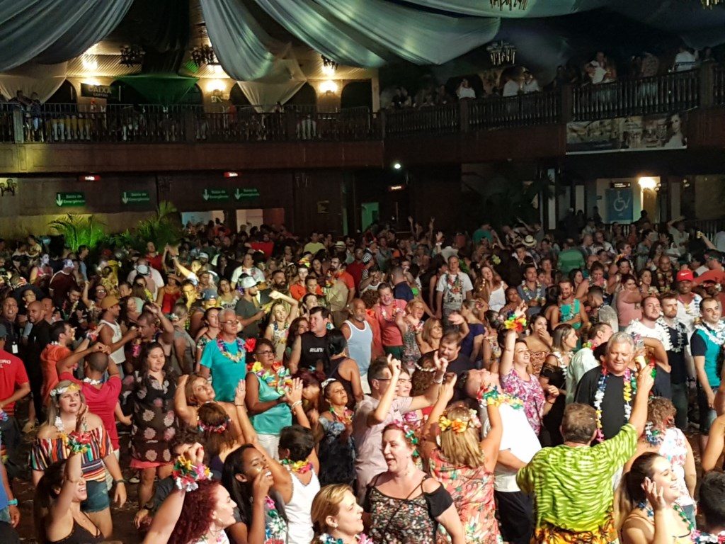Baile do Hawai é Aqui