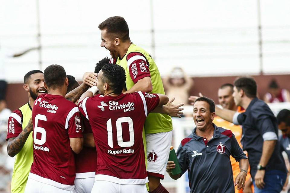 Juventus encara Barretos em casa