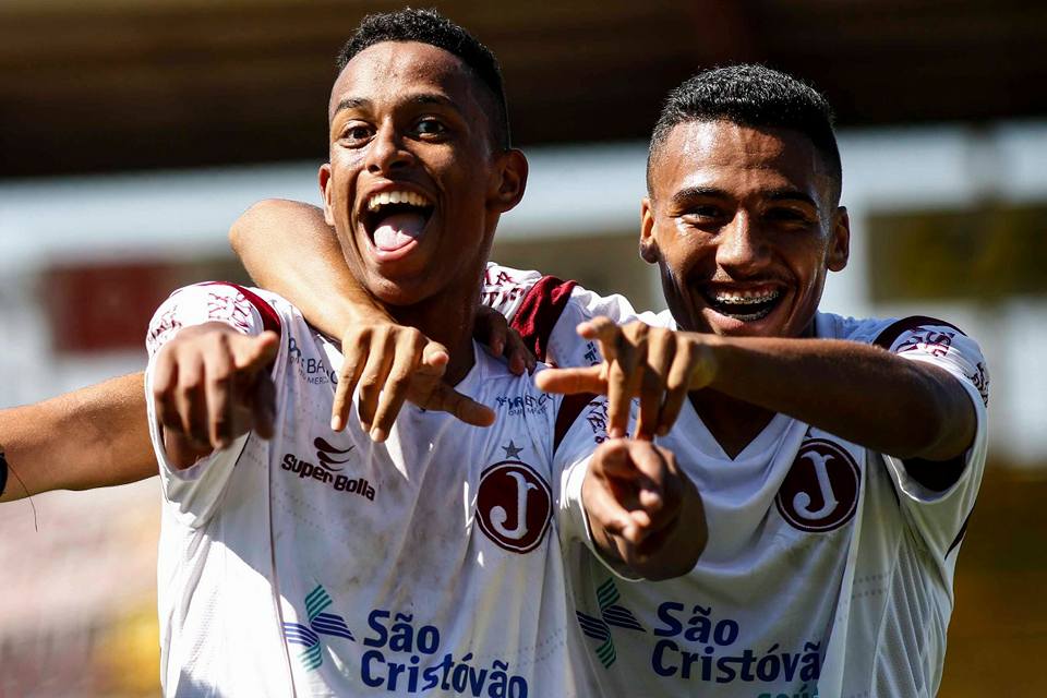 Sub 17 vence equipe do Osasco e Sub 15 empata