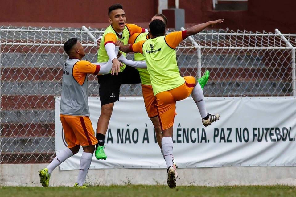 Juventus encara o Taubaté