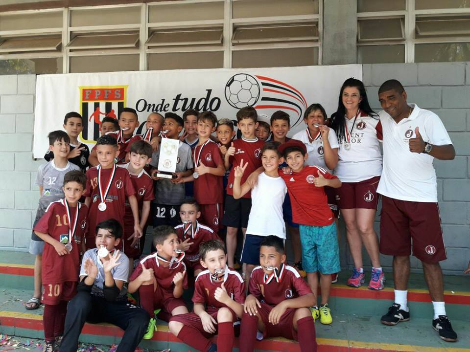 Sub 09 sagra-se vice-campeã do Estadual de Futsal