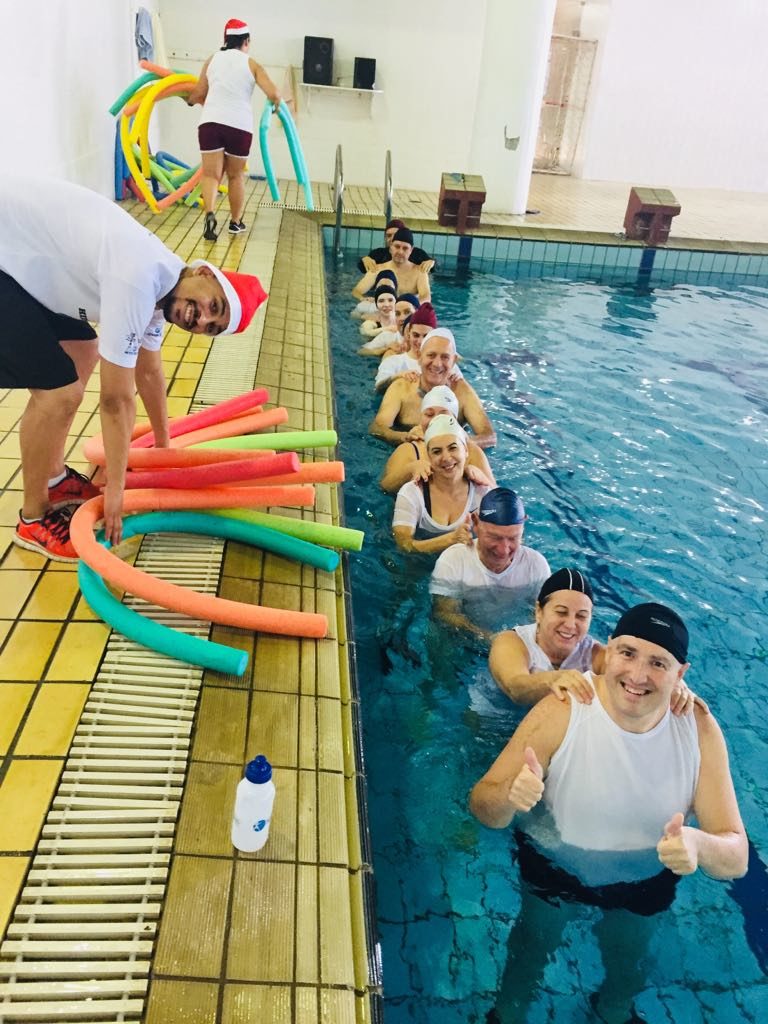 Confraternizações encerram atividades na piscina térmica