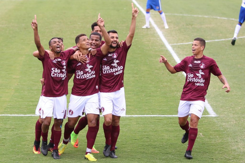 Jean Carlos comenta gol e vitória do Juventus