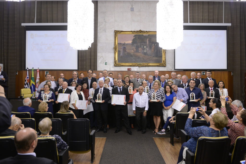Presidente Domingos Sanches é homenageado na Câmara Municipal
