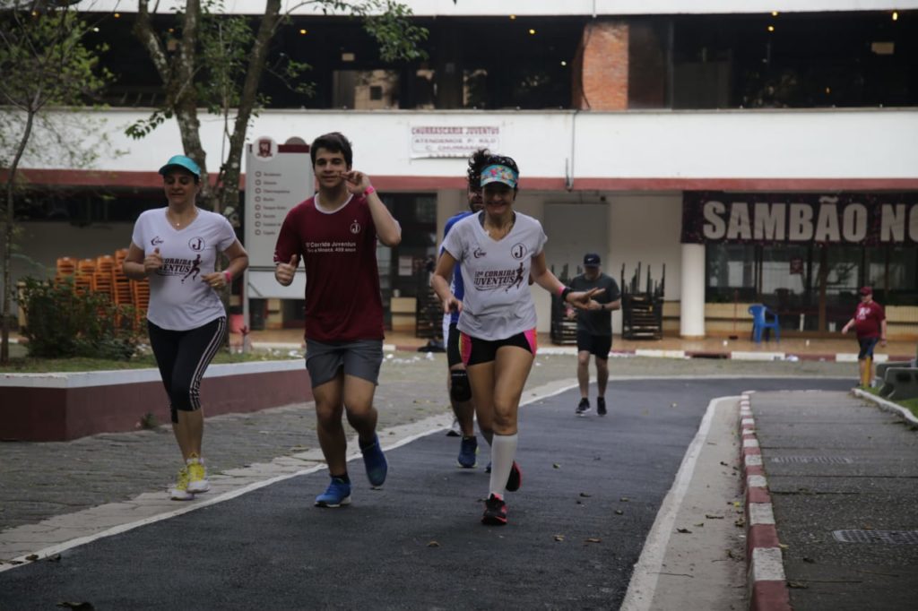 Corrida marca inauguração da pista de cooper