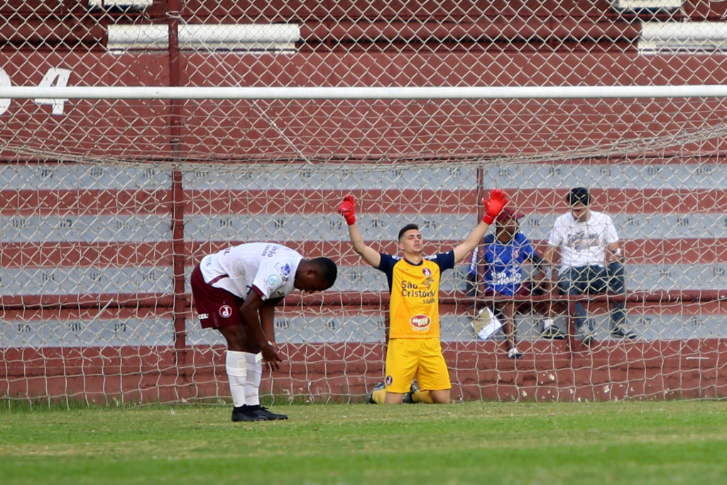 Nos pênaltis, Sub-19 está na semifinal da Copa Ouro