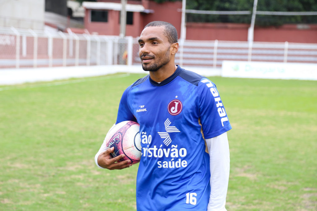 Juventus apresenta atleta que jogou a Liga dos Campeões