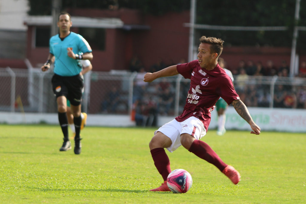 Juventus empata fora de casa com gols de Adilson e Cesinha