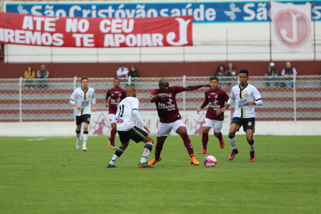Tem gol!!!