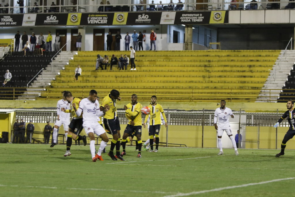 Com gol de Lucas Rocha, Juventus vence São Bernardo