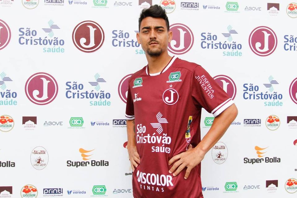 Juventus anuncia a contratação de dois atacantes