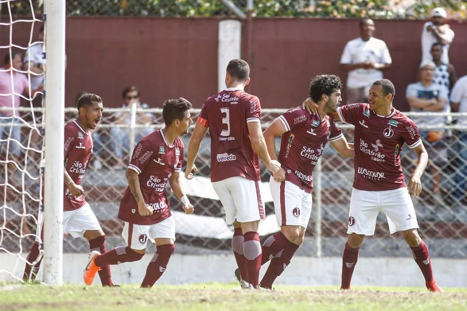 Juventus sofre empate nos minutos finais
