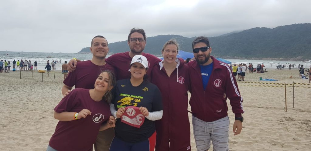 Equipe Master leva primeiro troféu por equipes em maratona aquática