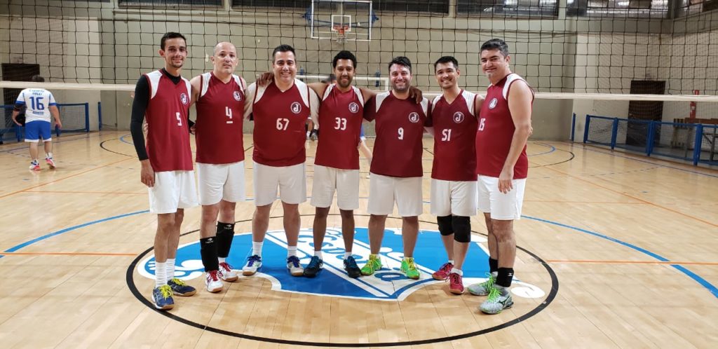 Resultados das equipes de Voleibol Master