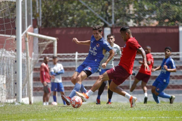 Em jogo-treino, Juventus profissional vence a equipe Sub 20 por 2 a 0