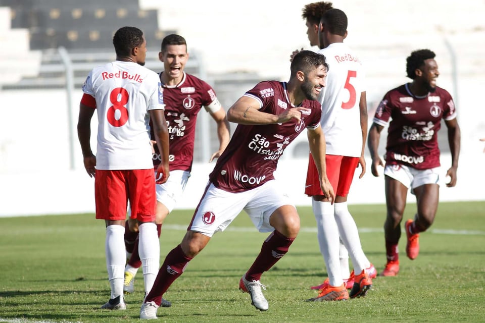 Juventus vence Red Bull em Campinas