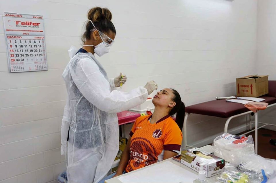 Equipe Feminina realiza testes de Covid 19