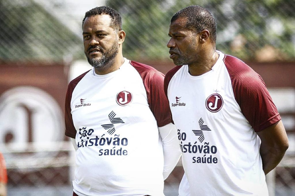 Equipe Profissional segue preparação para encarar a Ponte Preta