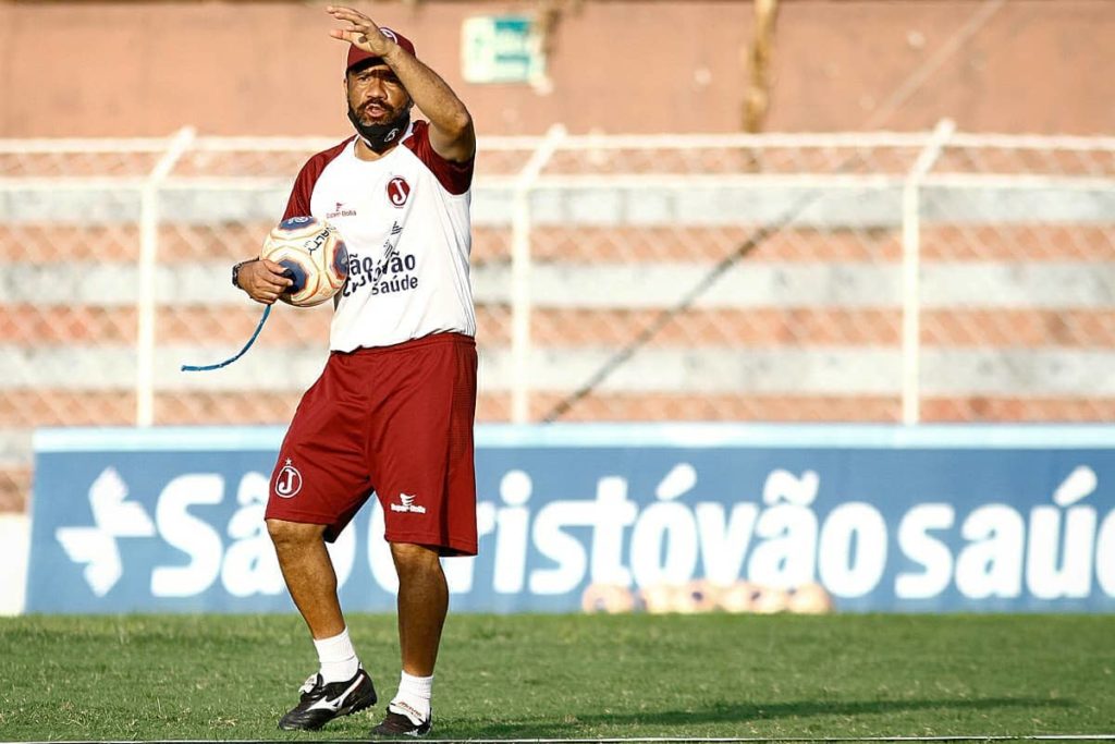 Sérgio Soares avalia o primeiro mês de trabalho no Clube
