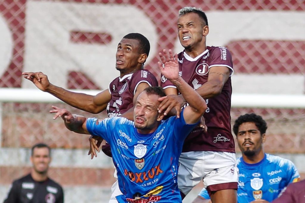 Juventus empata com Monte Azul na Javari