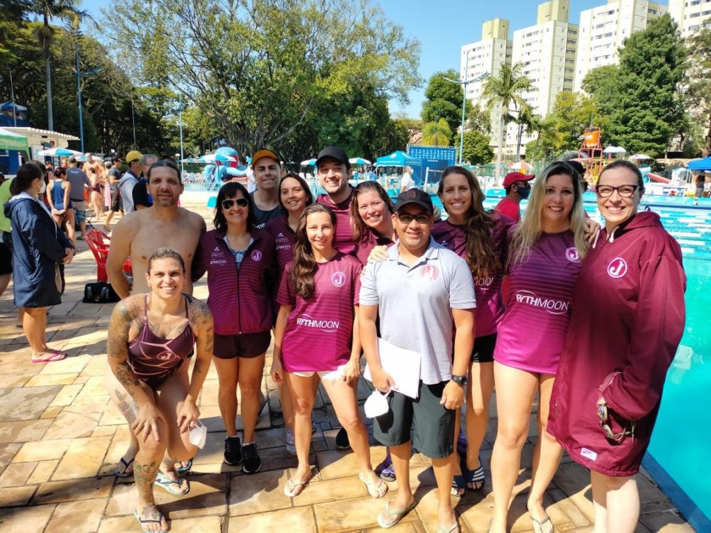 Equipe Master de Natação participa do Troféu Viva a Vida