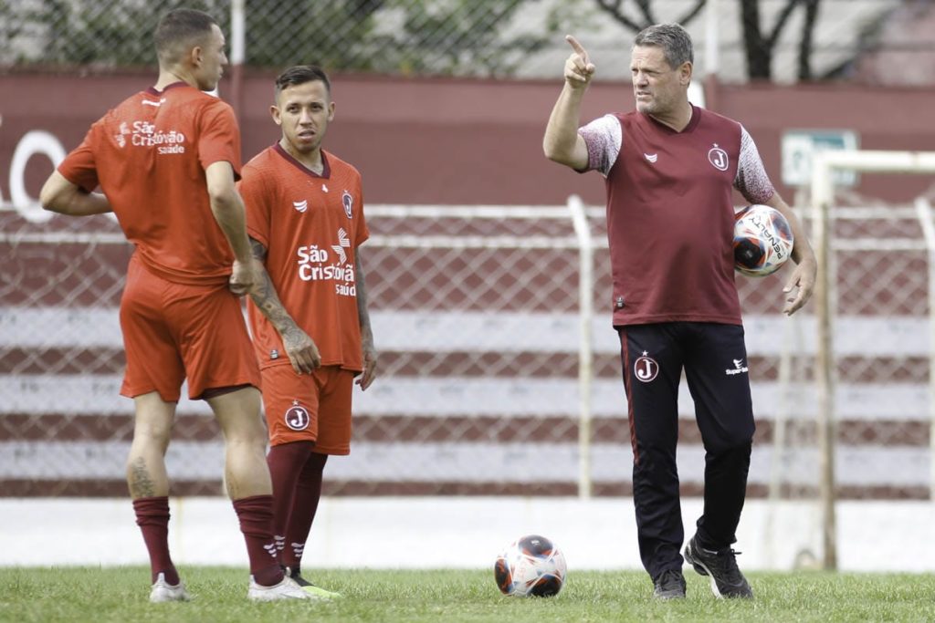 Moleque espera alcançar resultado positivo diante da Ponte Preta