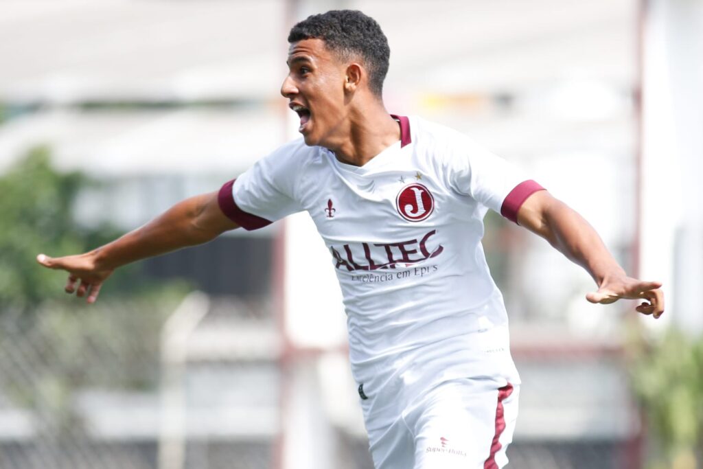 Sub 15 vence equipe do Água Santa e Sub 17 empata