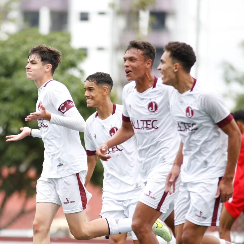 Sub 15 e Sub 17 se classificaram à próxima fase do Paulista