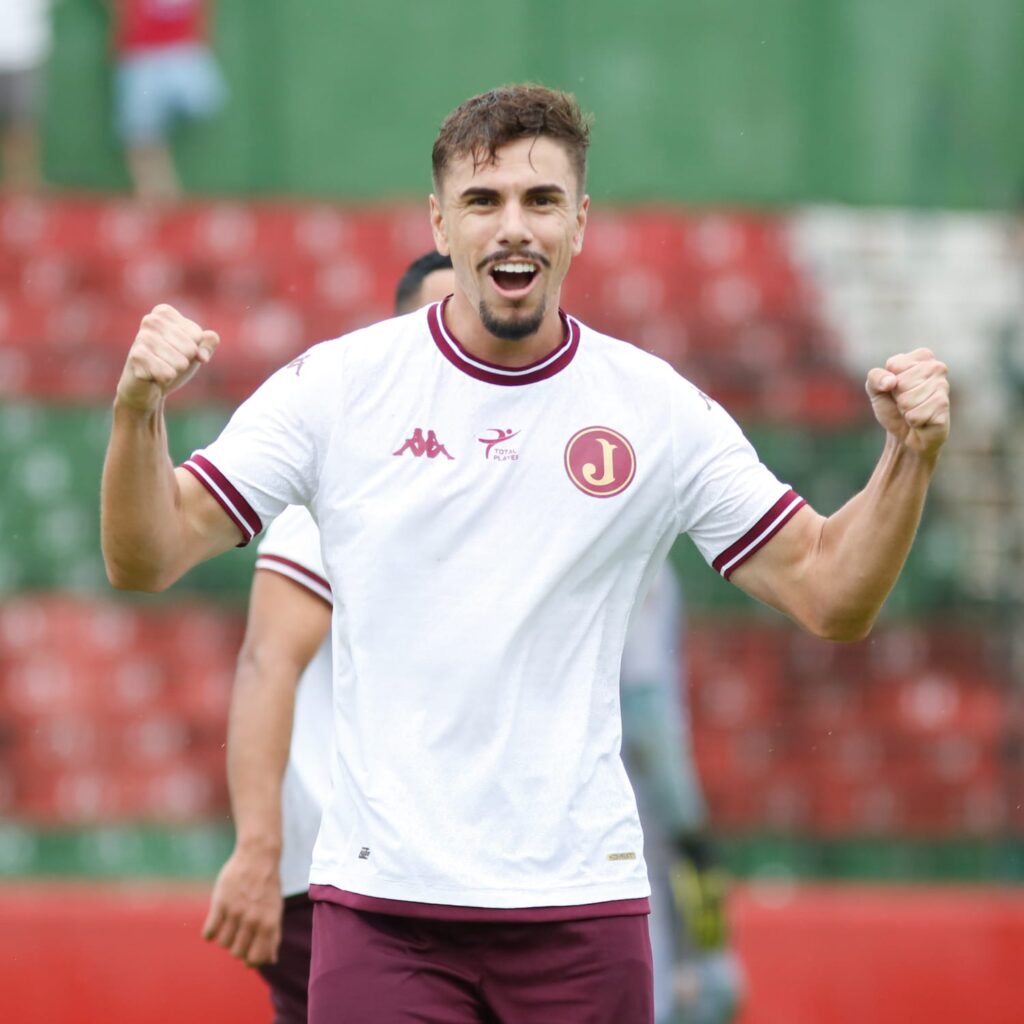 Juventus sai na frente com Thiago Rubim, mas sofre a virada no final