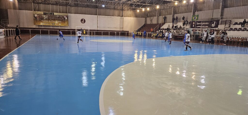 Sub 10 sagra-se vice-campeão Paulista de Futsal e equipes de base atuam pelo Estadual