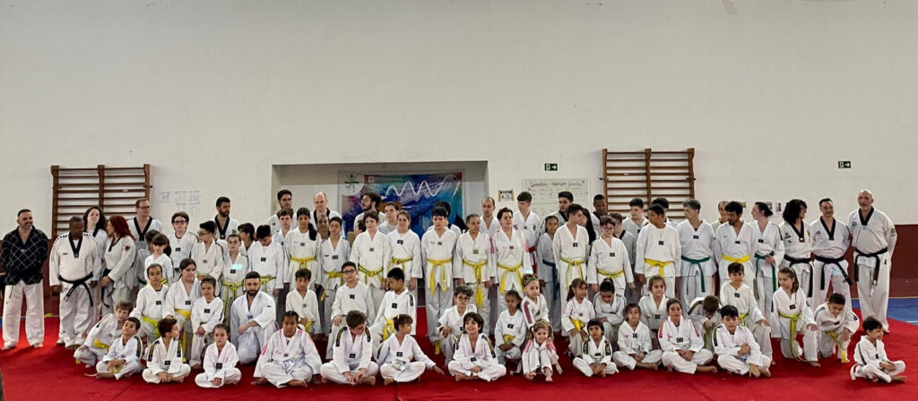 Departamento de Taekwondo promove a Última Troca de Faixa de 2024