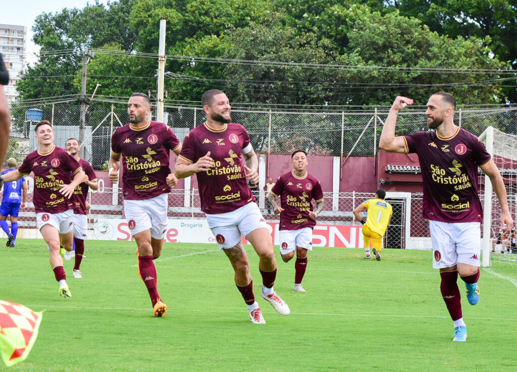 Nos acréscimos, Juventus empata com Rio Claro