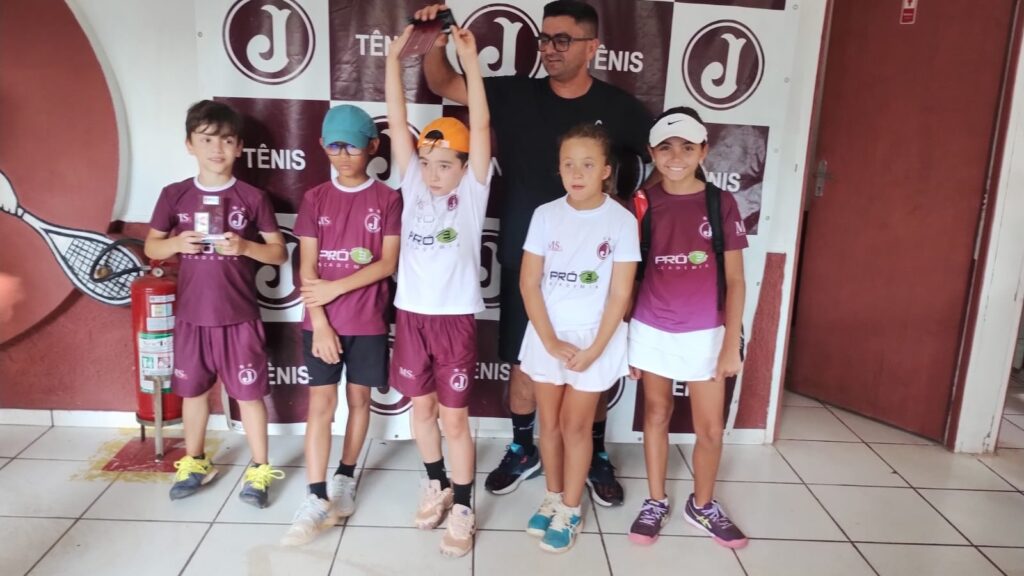 Torneio Copa Futuro Kids Moleque Travesso Reúne Jovens Talentos do Tênis