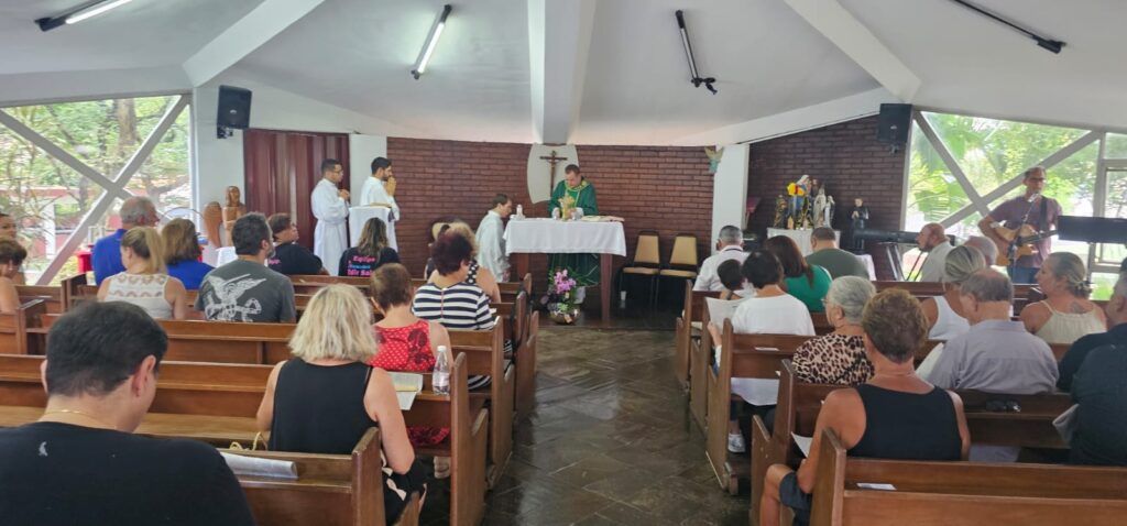 Padre Wellington Laurindo Celebra a Primeira Missa do Juventus Após Pausa