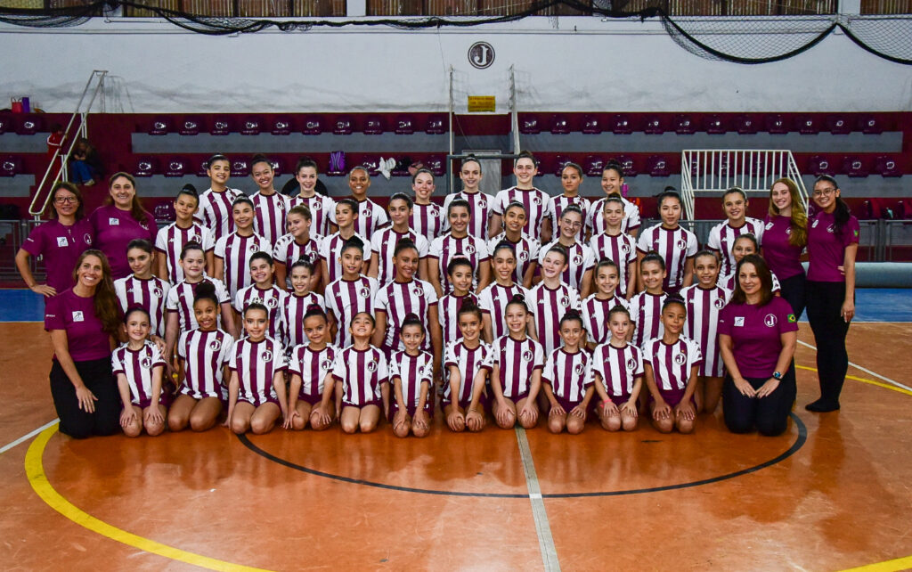 Ginástica Rítmica do Juventus recebe novos uniformes para competições oficiais