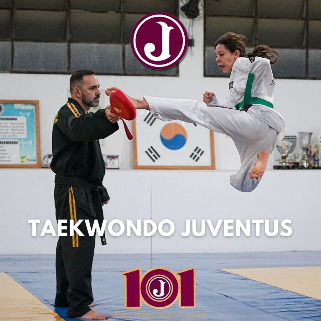Treino Especial de Taekwondo no Jardim do Clube