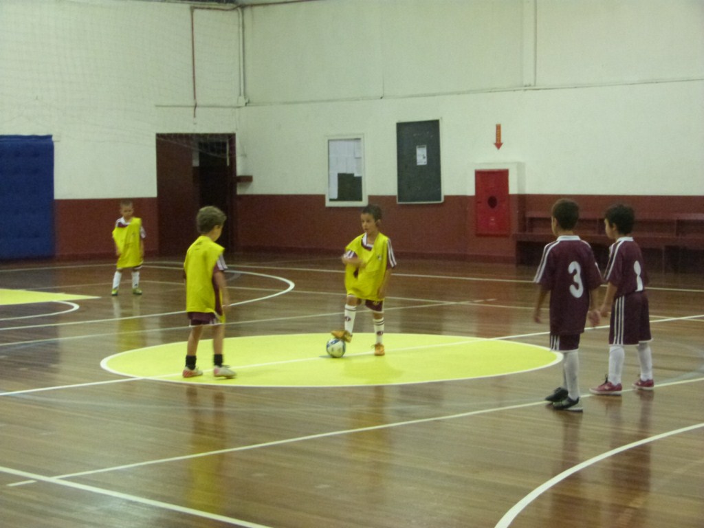 Sub 07 e Sub 08 vencem as equipes do Vila Ema