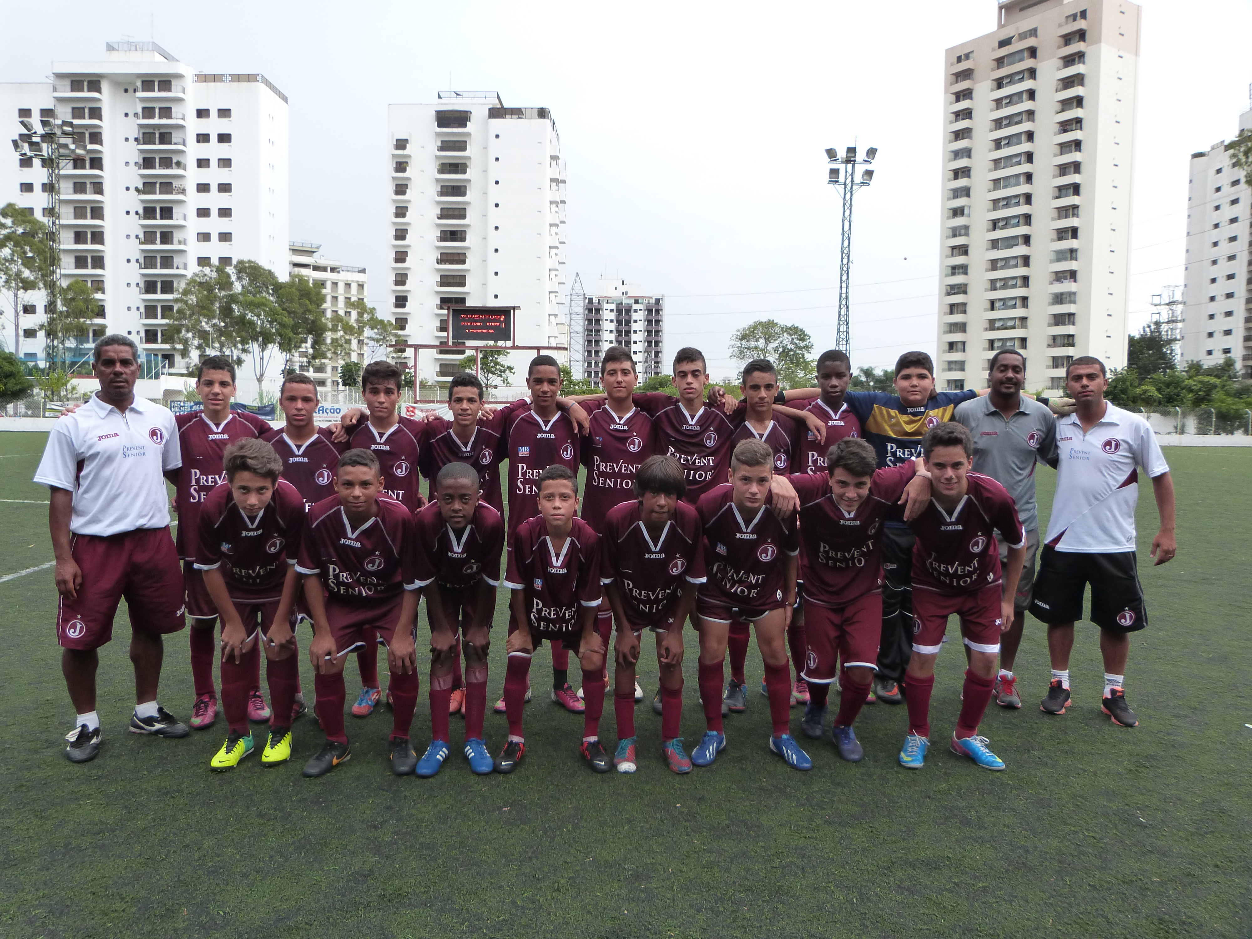 Sub 15 vence e Sub 13 perde no Interclubes