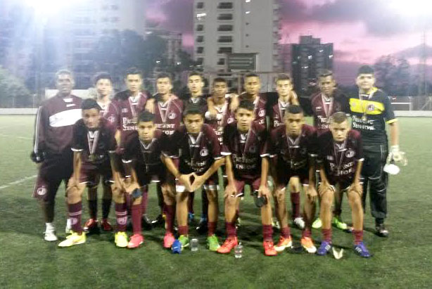 sub 17 escola de campo 4