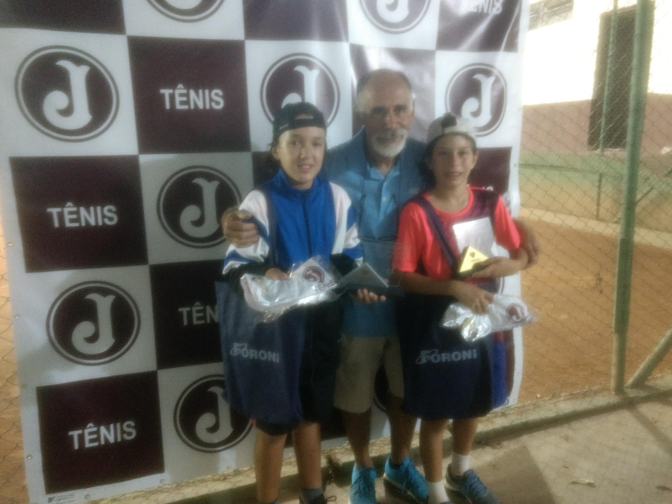 Confira os campeões do Aberto Moleque Travesso de Tênis