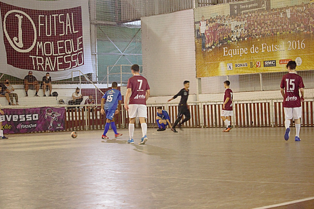 Equipes de Base e Iniciantes atuam pelo Paulista de Futsal