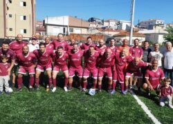 Equipe de Associados faz partida inaugural do gramado do Botafogo da Vila Bella