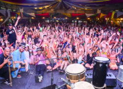 Primeira Matinê dos “100 Anos de Folia" é sucesso total