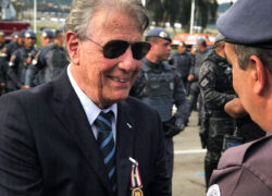 CEO recebe homenagem com Medalha de Mérito do Comando de Policiamento Metropolitano